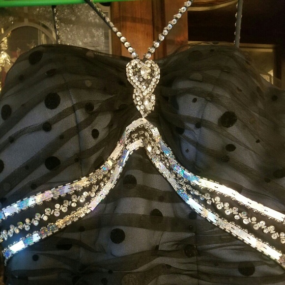 FORMAL GOWN SIZE 10, LUXGAL - Picture 6 of 8